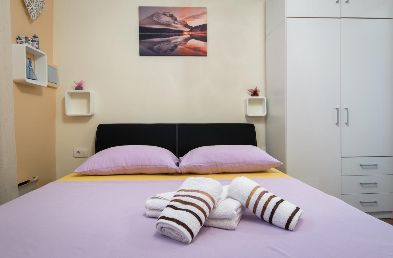 Private Accommodation Milisa Split Eksteriør bilde