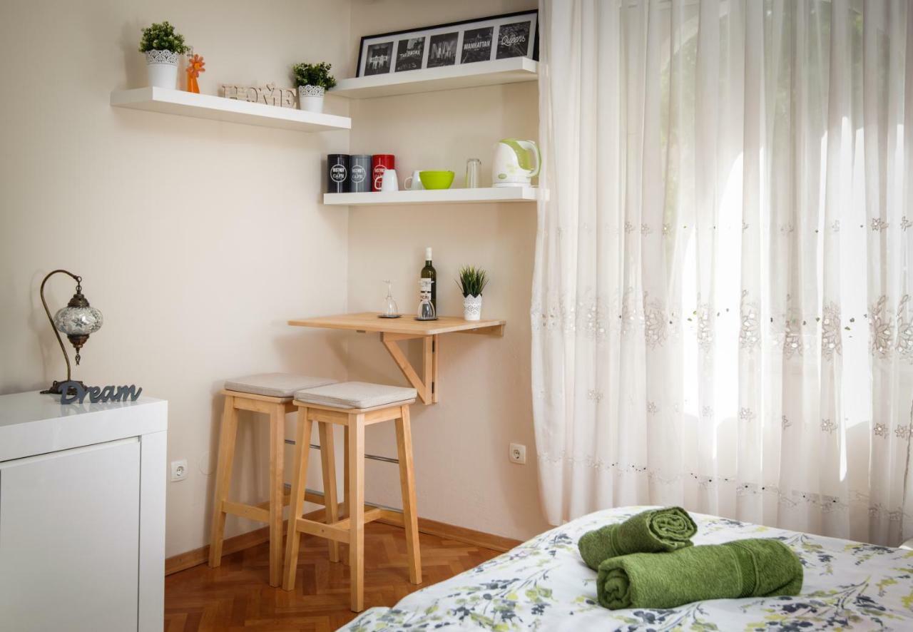 Private Accommodation Milisa Split Eksteriør bilde